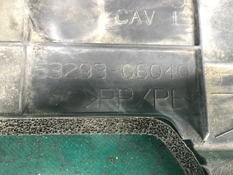 Дефлектор радиатора правый CAMRY 40 06-11 2008 2.4 2AZFE Дефлектор радиатора правый CAMRY 40 06-11 2008 2.4 2AZFE