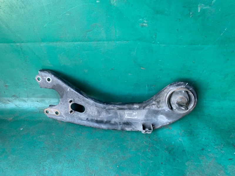 Рычаг задней подвески продольный левый SONATA YF 10-14 2011 2.4 G4KK Рычаг задней подвески продольный левый SONATA YF 10-14 2011 2.4 G4KK