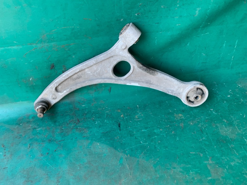 Рычаг передней подвески нижний левый HYUNDAI SONATA YF 10-14 2.4 G4KK Рычаг передней подвески нижний левый HYUNDAI SONATA YF 10-14 2.4 G4KK