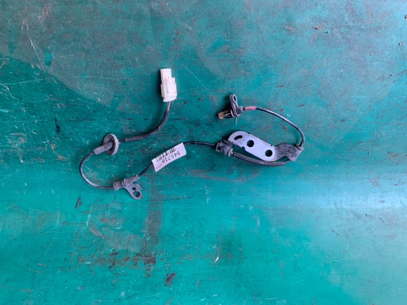 Запчасть датчик abs задний правый HYUNDAI SONATA YF 10-14 2011 2.4 G4KK 59930-3S300 Б/У Датчик ABS задний правый HYUNDAI SONATA YF 10-14 2011 2.4 G4KK 59930-3S300 Б/У