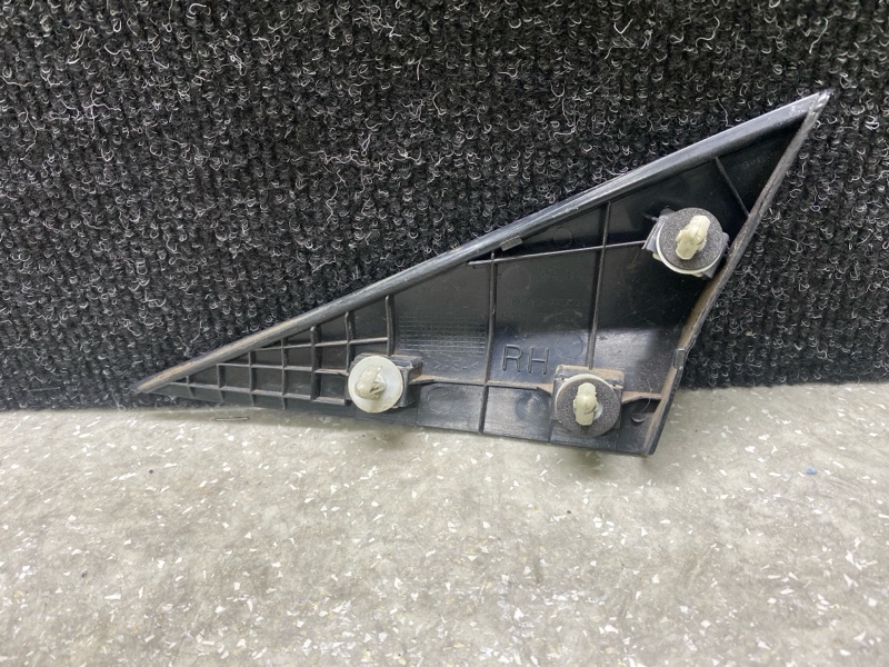 Накладка кузова передняя правая ELANTRA MD 10-15 2013 1.8 G4NB