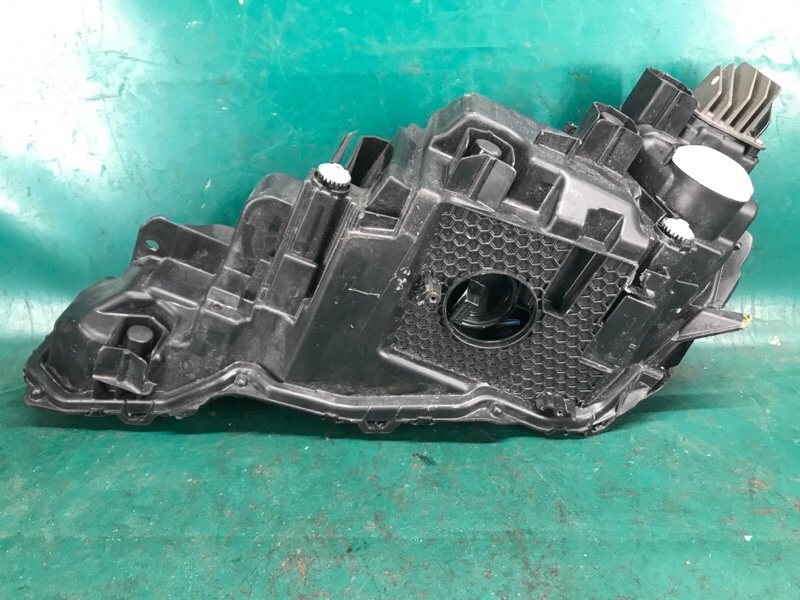 Фара правая IS250/350 20-