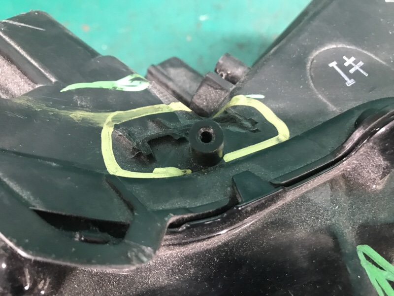 Фара правая IS250/350 20-