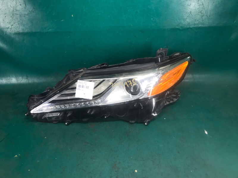 Фара левая TOYOTA CAMRY 70 17- 81150-06D72 Б/У