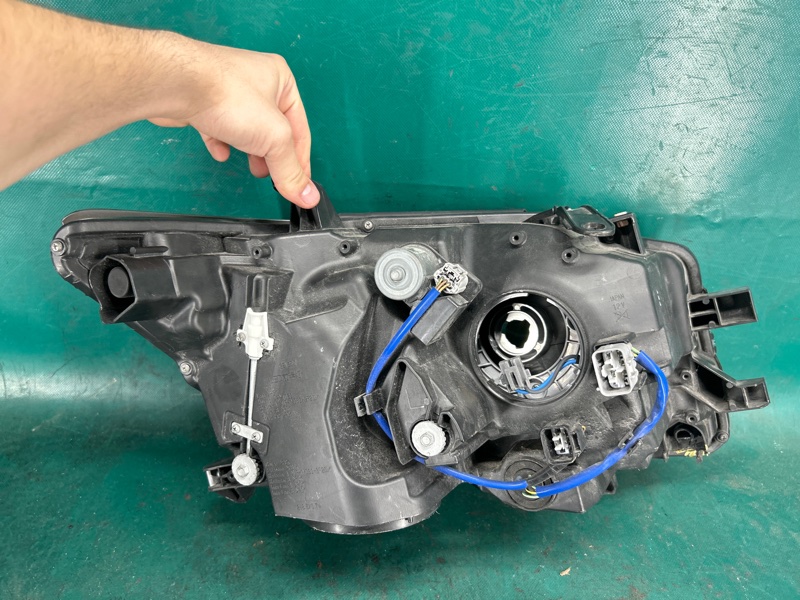 Фара левая LEXUS GX460 2009-