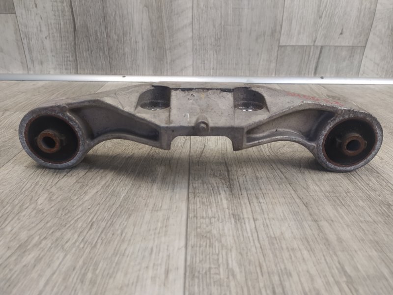 Кронштейн редуктора LEGACY BN 14-18 2014 2.5 FB25B