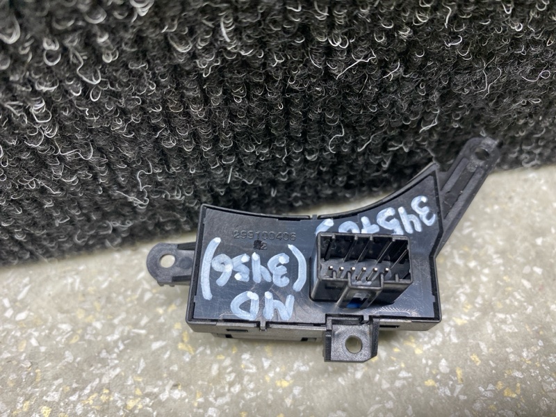 Кнопки на руль правые ELANTRA MD 10-15 2013 1.8 G4NB