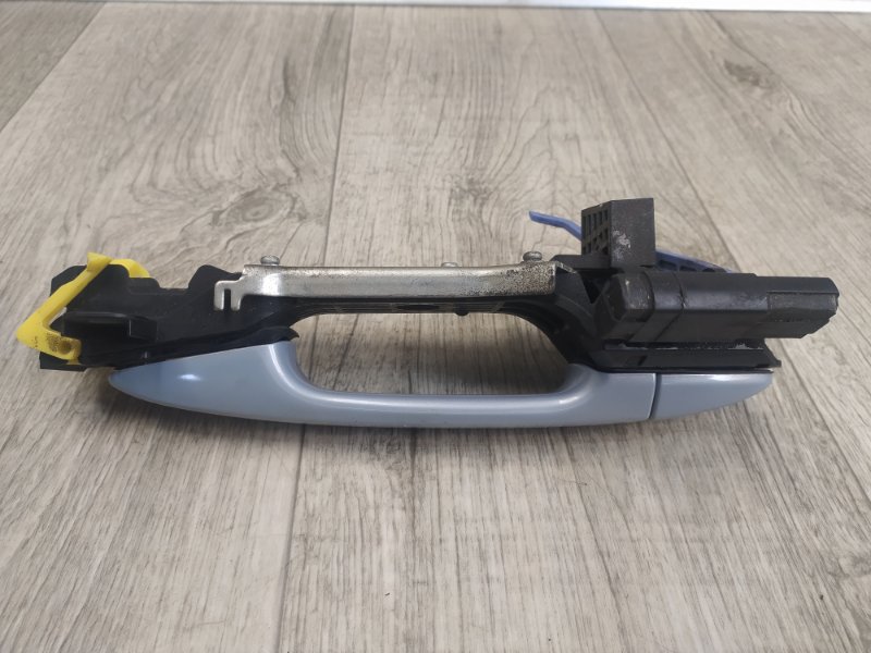 Ручка двери наружная задняя левая PRIUS - 30 09-17 Ручка двери наружная задняя левая PRIUS - 30 09-17