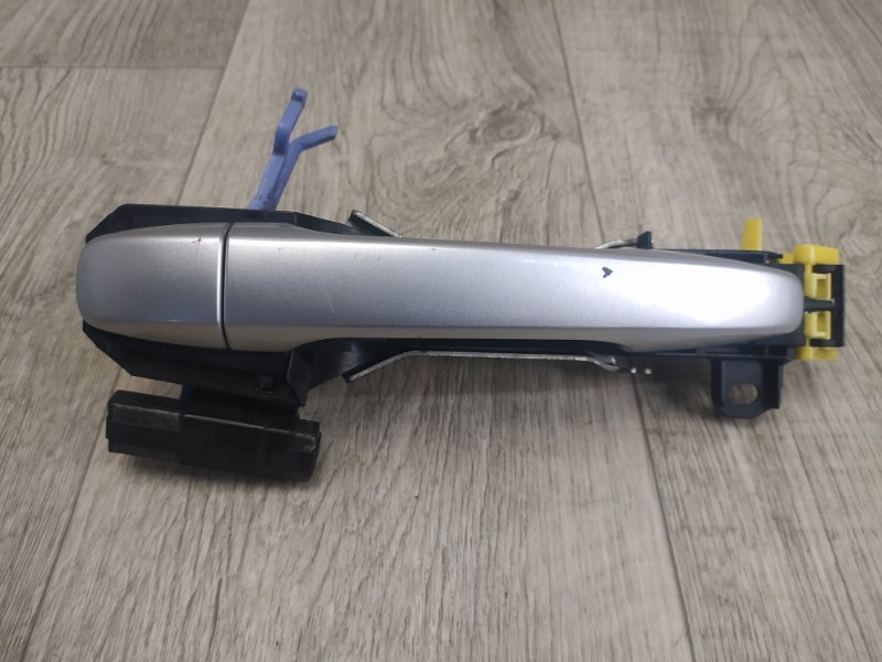 Запчасть ручка двери наружная задняя левая TOYOTA PRIUS - 30 09-17 69211-74020-B0 Б/У Ручка двери наружная задняя левая TOYOTA PRIUS - 30 09-17 69211-74020-B0 Б/У