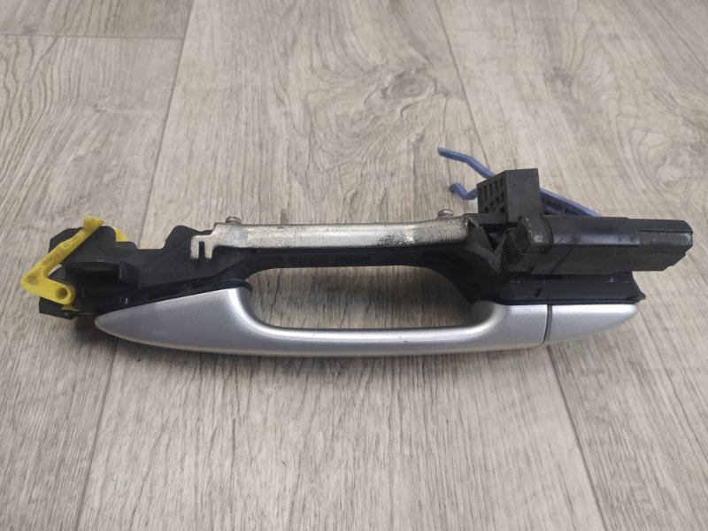 Ручка двери наружная задняя левая PRIUS - 30 09-17 Ручка двери наружная задняя левая PRIUS - 30 09-17