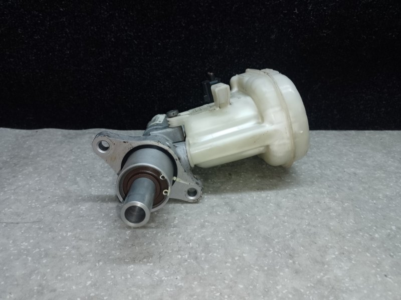 Главный тормозной цилиндр FORD FLEX 08-19 T35PDED