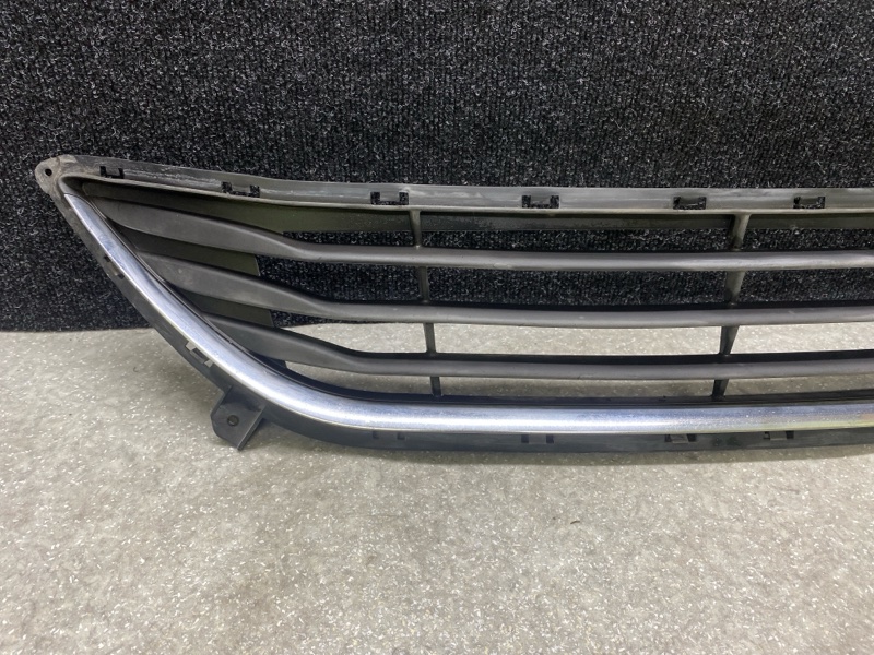 Решетка переднего бампера HYUNDAI ELANTRA MD 10-15 1.8 G4NB