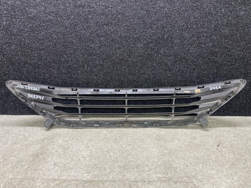 Решетка переднего бампера ELANTRA MD 10-15 2013 1.8 G4NB