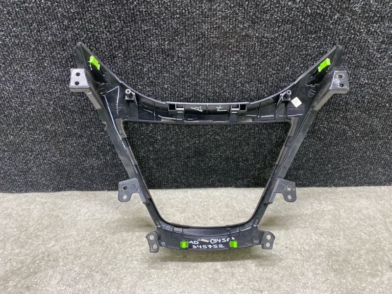 Накладка торпедо под магнитолу ELANTRA MD 10-15 2013 1.8 G4NB