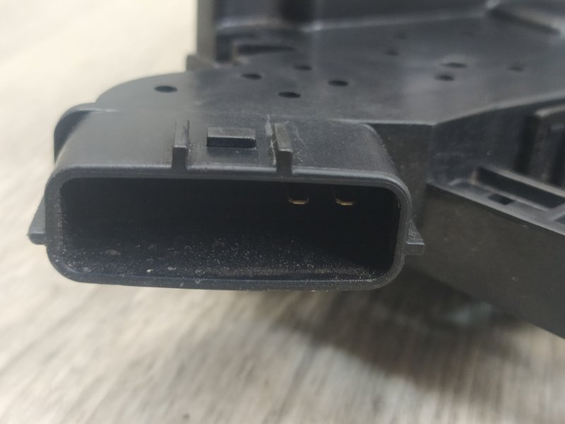 Замок двери задний правый TIIDA/VERSA C11 04-11