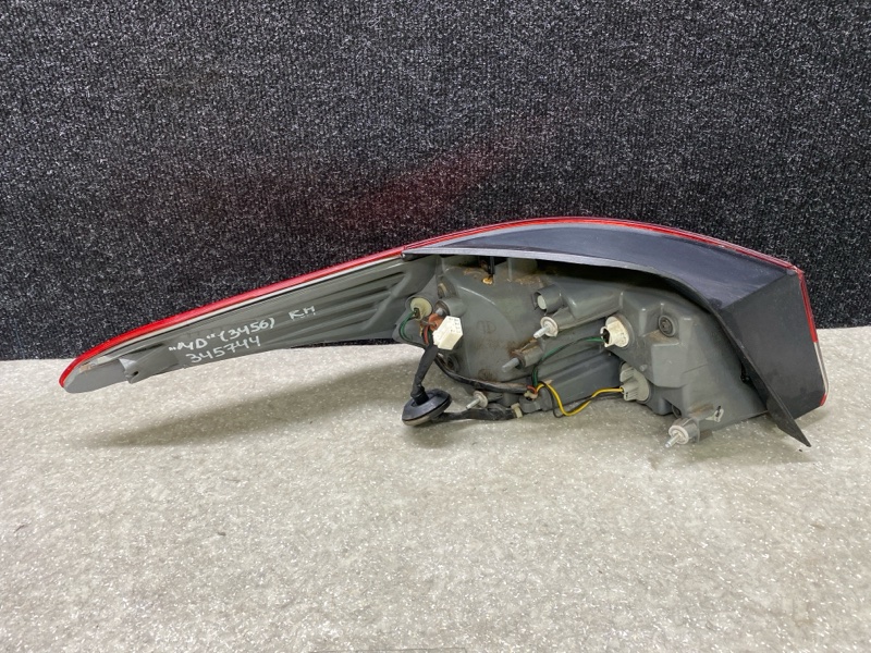 Фонарь наружный правый HYUNDAI ELANTRA MD 10-15 1.8 G4NB