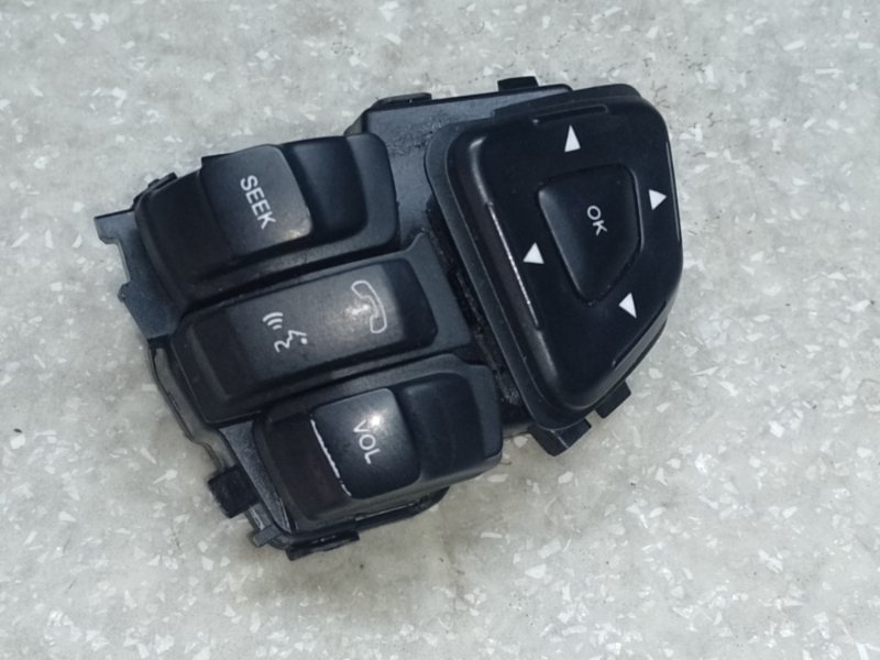 Кнопки на руль правые FORD FLEX 08-19 2013 T35PDED BT4Z-9C888-CA Б/У