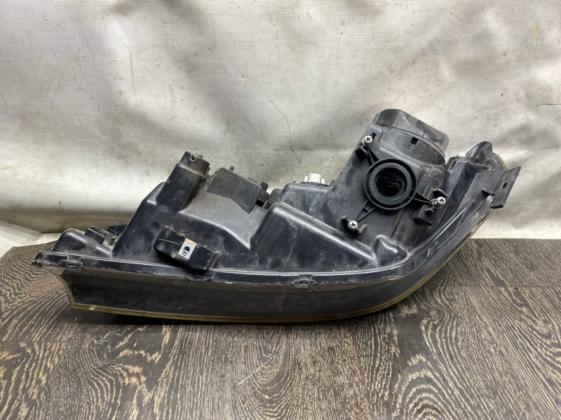 Фара передняя правая ACCORD CL7 / TSX 03-08 Фара передняя правая ACCORD CL7 / TSX 03-08