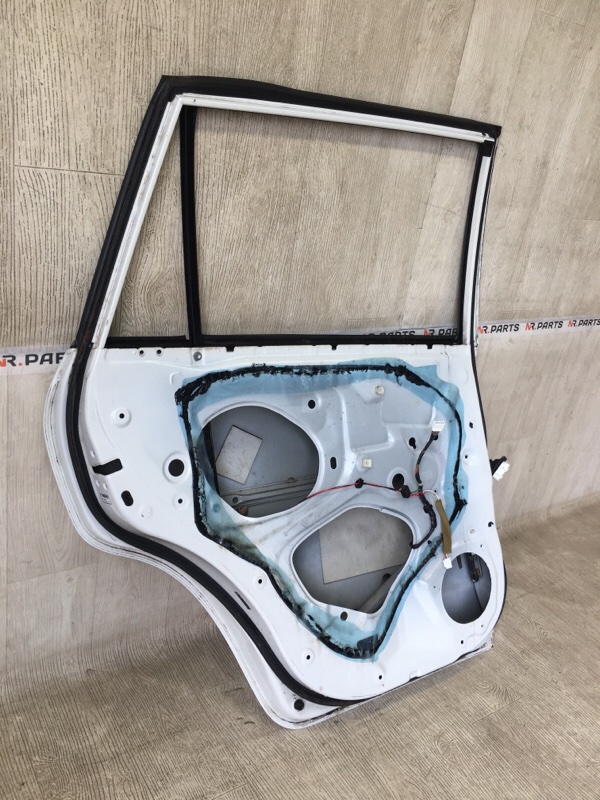 Дверь задняя левая RAV4 05-12 2006 2.4 2AZFE Дверь задняя левая RAV4 05-12 2006 2.4 2AZFE