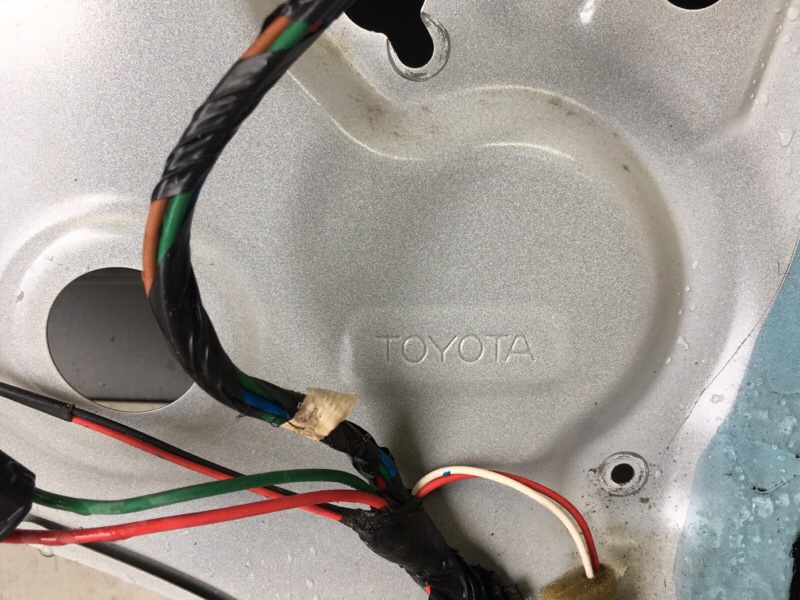 Дверь задняя левая RAV4 05-12 2006 2.4 2AZFE Дверь задняя левая RAV4 05-12 2006 2.4 2AZFE