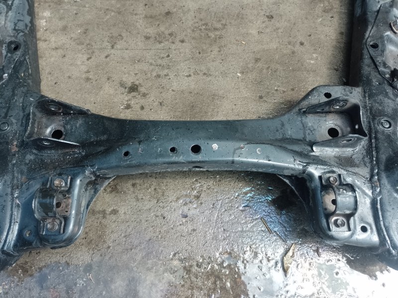 Балка передней подвески TOYOTA SIENNA 03-10 Балка передней подвески TOYOTA SIENNA 03-10