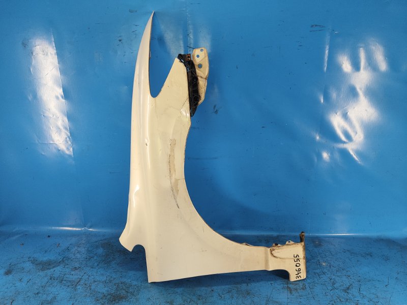 Крыло переднее правое HONDA CIVIC 4D 06-11 60211-SNB-J00ZZ Б/У