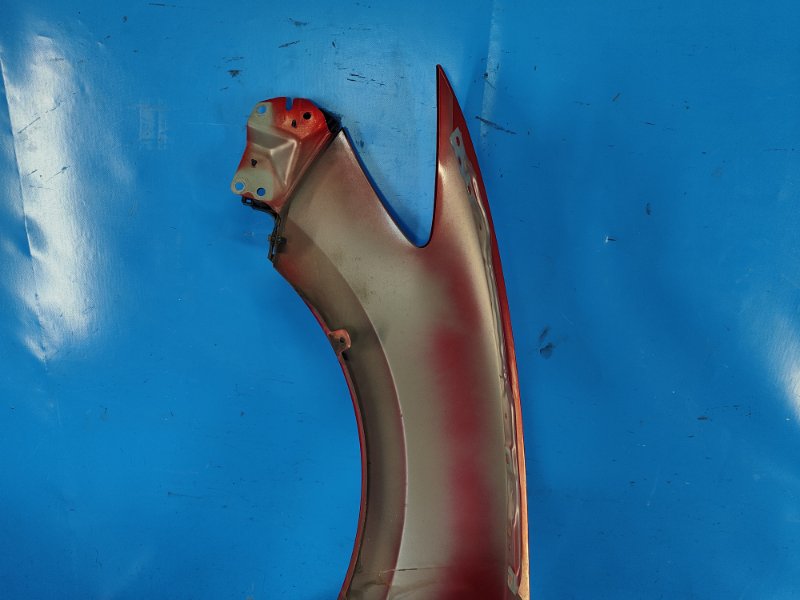 Крыло переднее правое 6 GJ 12-