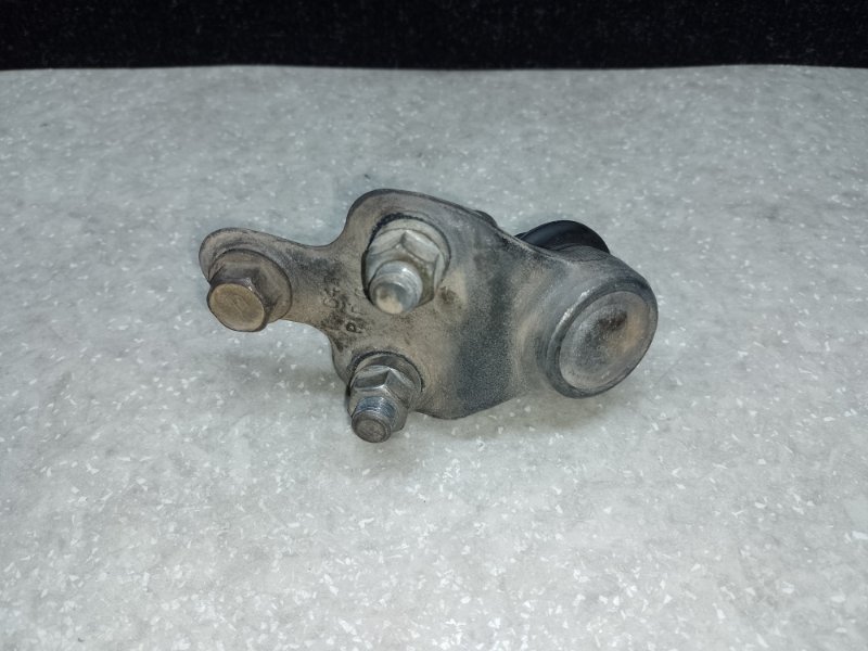 Шаровая опора передняя левая SIENNA 03-10