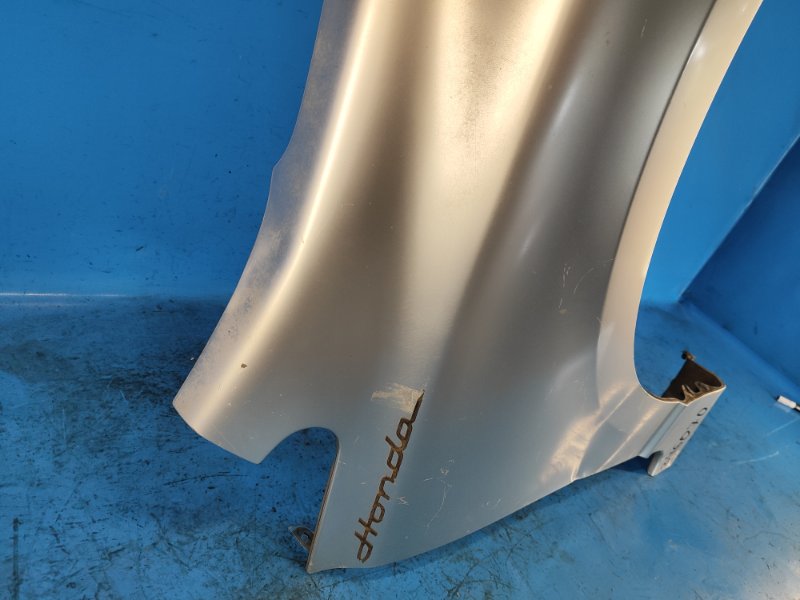 Крыло переднее правое CIVIC 4D 06-11