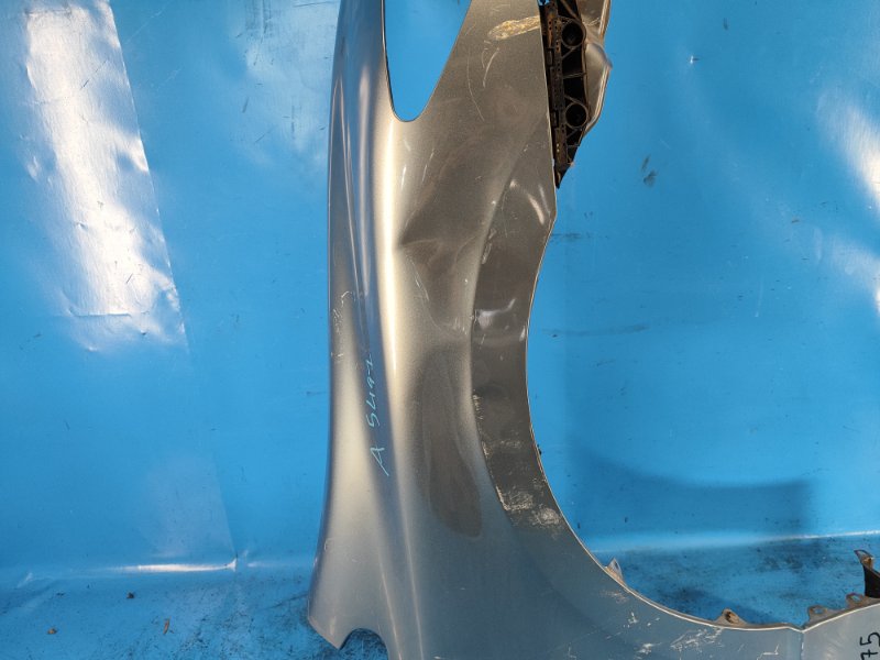 Крыло переднее правое CIVIC 4D 06-11