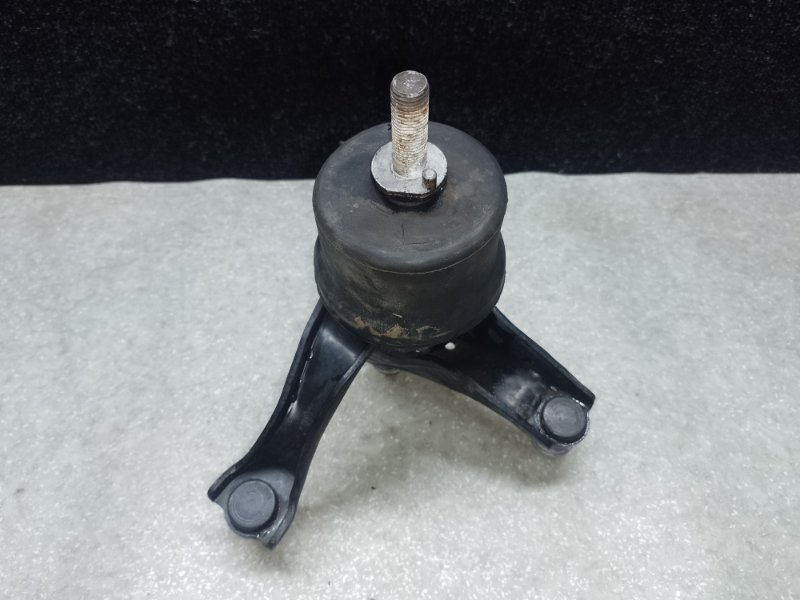 Подушка двигателя левая TOYOTA SIENNA 03-10 12372-0A050 Б/У