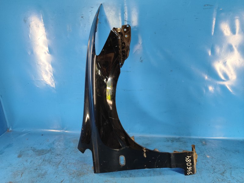 Крыло переднее правое HONDA CIVIC 4D 06-11 60211-SNB-J00ZZ Б/У