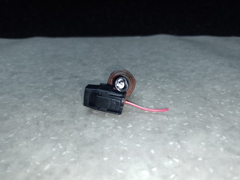 Датчик давления масла ГУР SIENNA 03-10 Датчик давления масла ГУР SIENNA 03-10