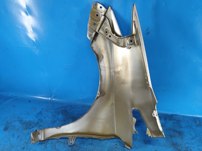 Крыло переднее правое PRIUS - 30 09-17