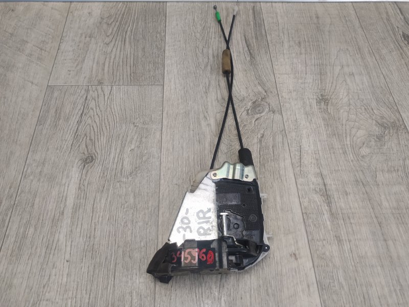 Запчасть замок двери задний правый TOYOTA PRIUS - 30 09-17 69050-47090 Б/У Замок двери задний правый TOYOTA PRIUS - 30 09-17 69050-47090 Б/У