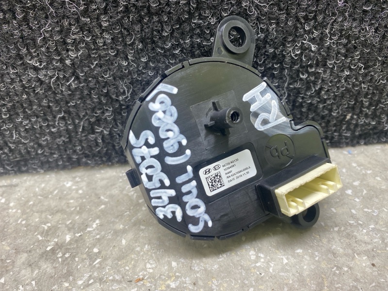 Кнопки на руль правые SOUL SK3 19- 2021 G4FJ 1.6 Кнопки на руль правые SOUL SK3 19- 2021 G4FJ 1.6