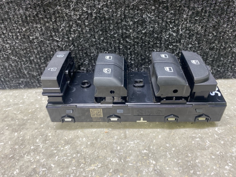 Блок управления стеклоподъемниками передний левый SOUL SK3 19- 2021 G4FJ 1.6