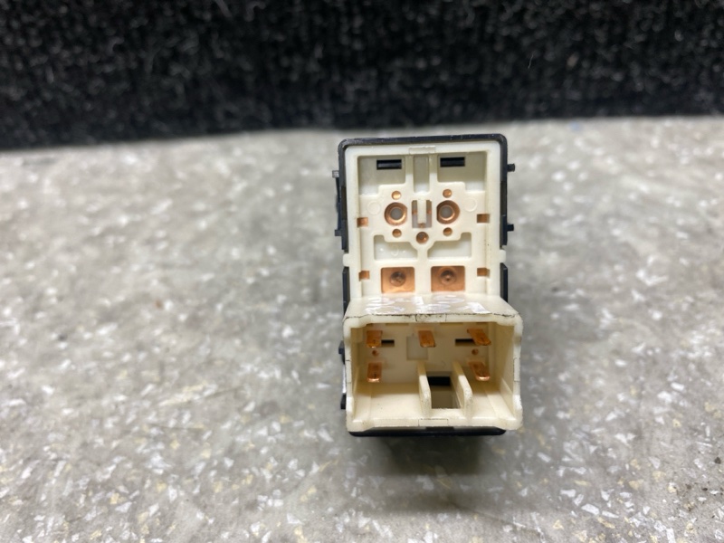 Кнопка стеклоподъемника задняя KIA SOUL SK3 19- G4FJ 1.6