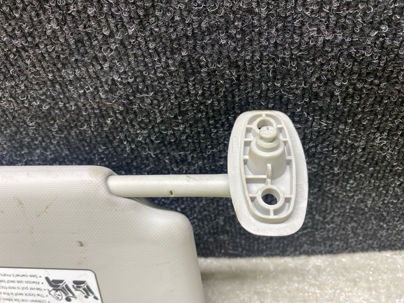 Козырек солнцезащитный левый KIA SOUL SK3 19- G4FJ 1.6 Козырек солнцезащитный левый KIA SOUL SK3 19- G4FJ 1.6