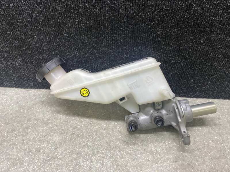 Главный тормозной цилиндр KIA SOUL SK3 19- 2021 G4FJ 1.6 58510-K0250 Б/У