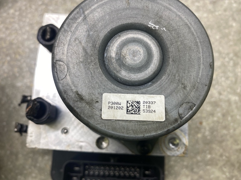 Блок ABS SOUL SK3 19- 2021 G4FJ 1.6 Блок ABS SOUL SK3 19- 2021 G4FJ 1.6