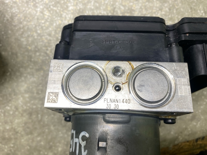 Блок ABS SOUL SK3 19- 2021 G4FJ 1.6 Блок ABS SOUL SK3 19- 2021 G4FJ 1.6