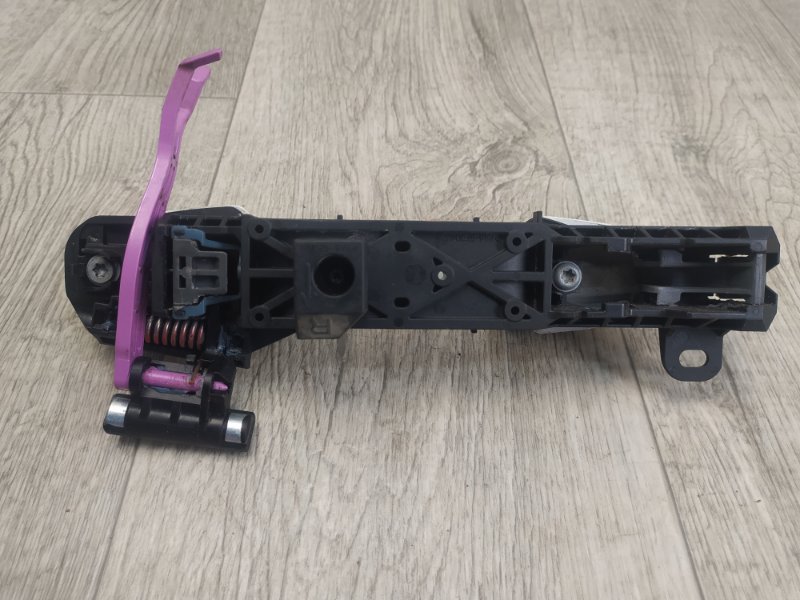 Ручка двери наружная задняя правая RAV4 13-19 Ручка двери наружная задняя правая RAV4 13-19