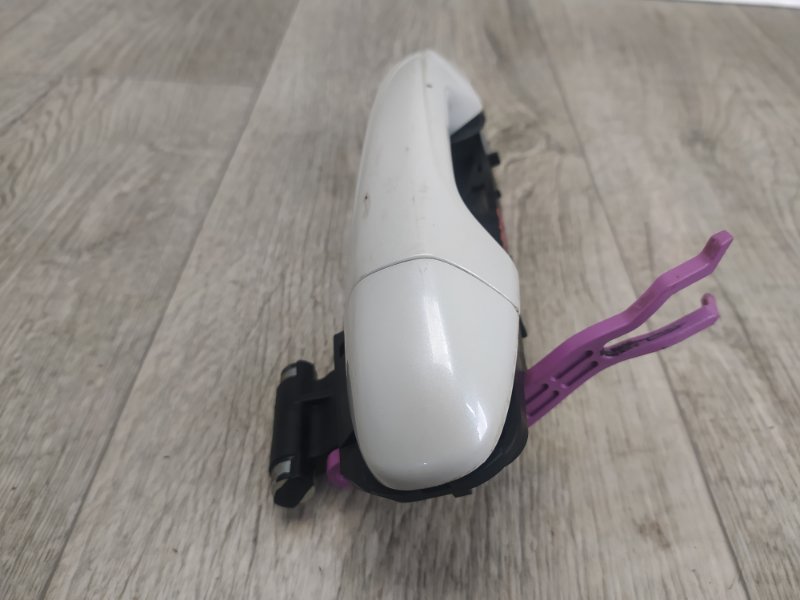 Ручка двери наружная задняя правая RAV4 13-19 Ручка двери наружная задняя правая RAV4 13-19