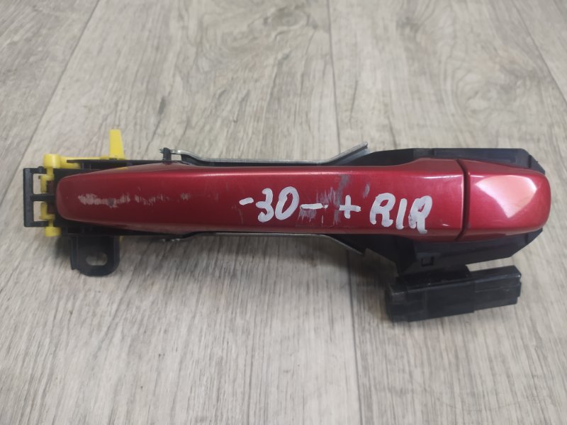 Запчасть ручка двери наружная задняя правая TOYOTA PRIUS - 30 09-17 69211-74020-B0 Б/У Ручка двери наружная задняя правая TOYOTA PRIUS - 30 09-17 69211-74020-B0 Б/У