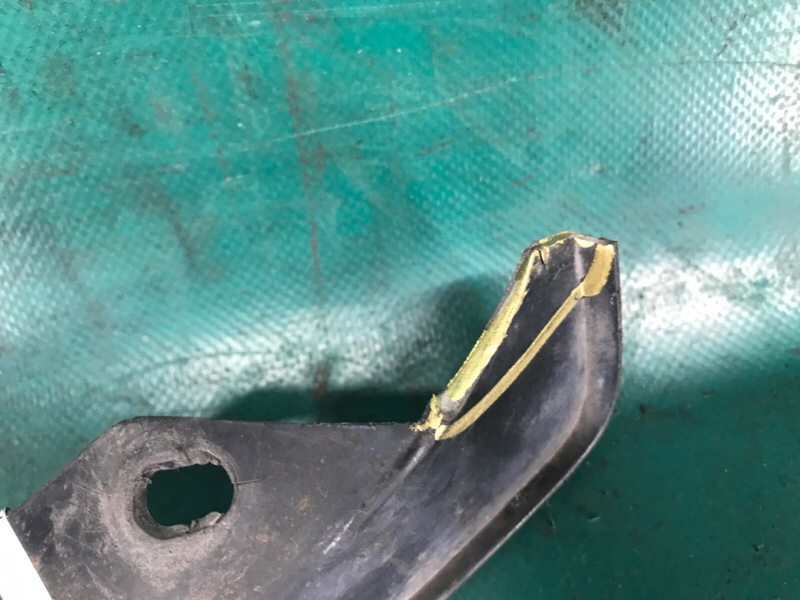 Брызговик передний правый X-TRAIL/ROGUE T32 13-20