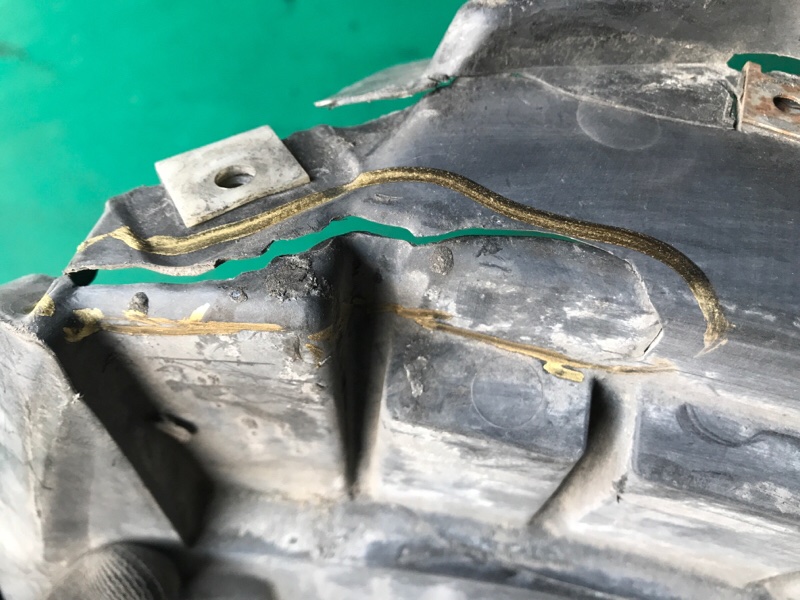 Подкрылок передний правый X-TRAIL/ROGUE T32 13-20 2016 2.5 QR25DE