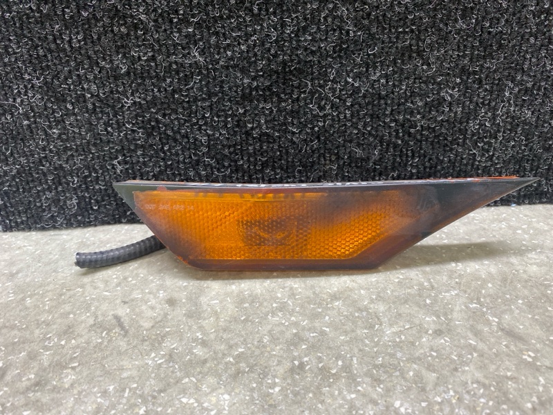 Повторитель поворота в бампер передний левый HONDA CIVIC FC/FK 15- 2019 2.0L 4 33850-TBA-A02 Б/У