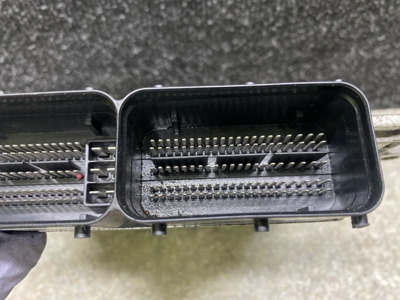 Блок управления двигателем SORENTO UM 14- 2015 2.4 G4KJ Блок управления двигателем SORENTO UM 14- 2015 2.4 G4KJ