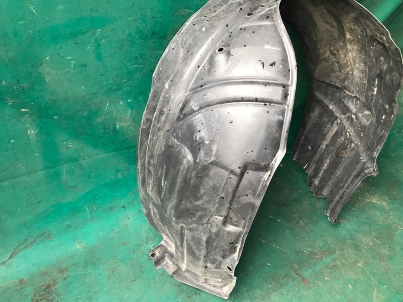 Подкрылок передний левый CAMRY 40 06-11 2008 2.4 2AZFE